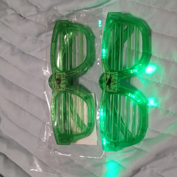 Lot of 5 Light Up Shutter Shades (Various Colors) - Picture 3 of 5